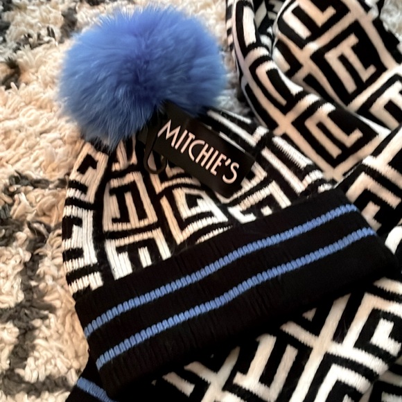 Mitchie’s Matchings knit & fox fur designer winter outerwear set SO SOFT! - Picture 1 of 7